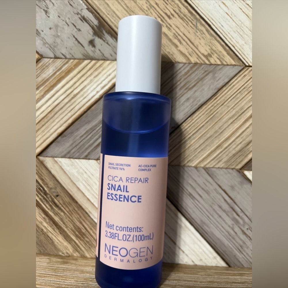 Neogen Cica Repair Snail Essence